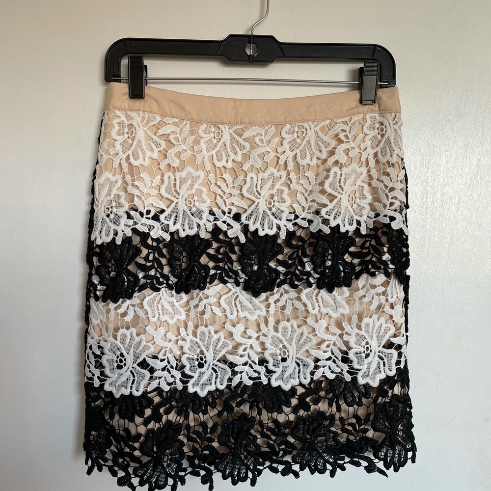 Endless Rose Lace Pencil Skirt - Size M - Picture 12 of 12